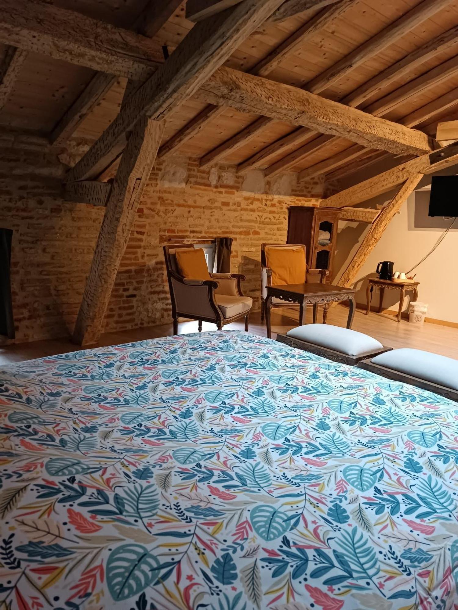 Chambres d'Hôtes Le Jardin Des Cèdres Lavaur (Tarn) Quarto foto